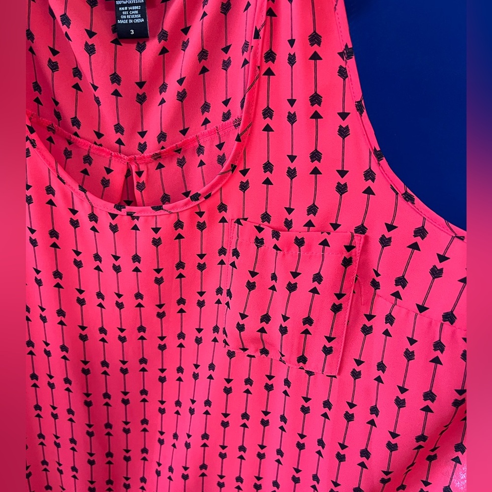 Torrid patterned tunic length tank w/pocket - Picture 4 of 5